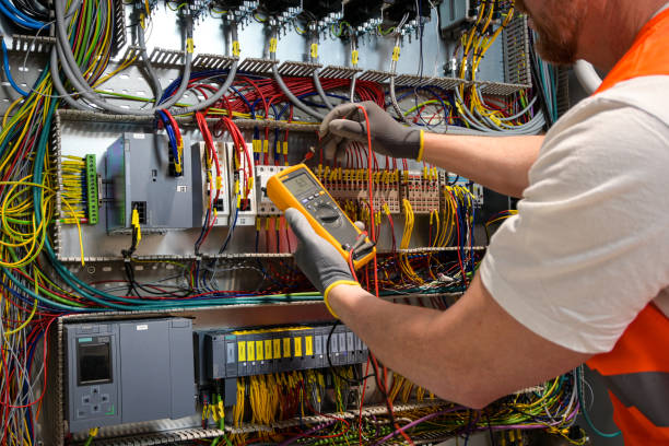 Best Affordable Emergency Electrician  in Beloit, KS
